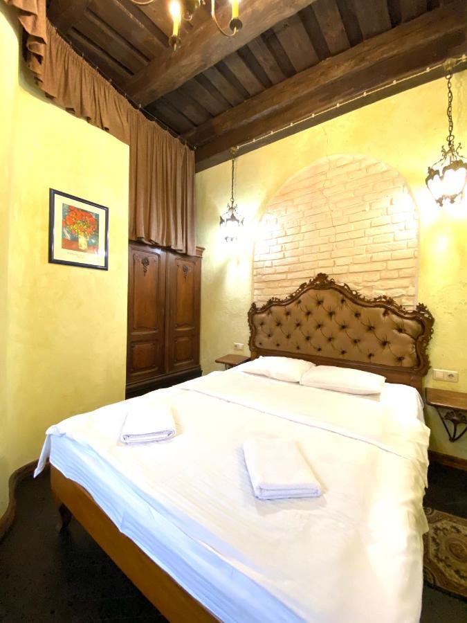 Квартира Подобово На Площі Ринок 39 Lwów Zewnętrze zdjęcie